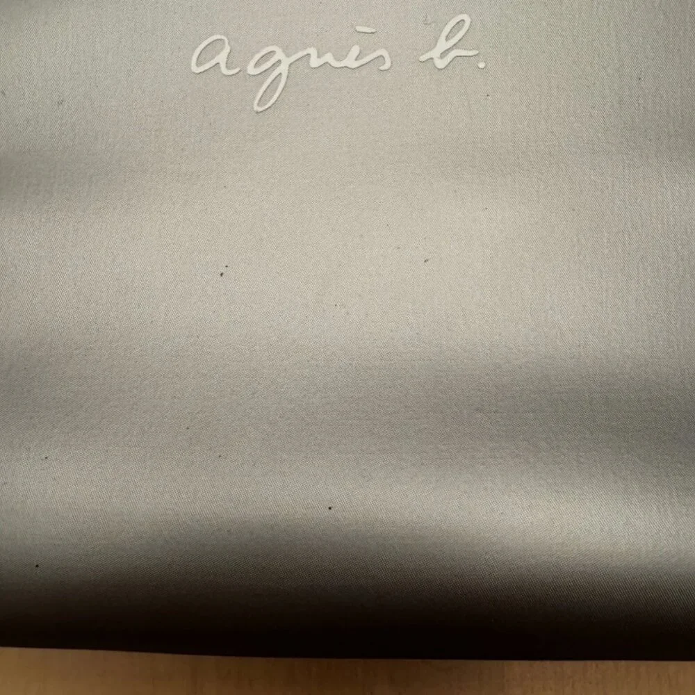 Agnes B. Make Up Organizer Bag Blinder Rings Journaling